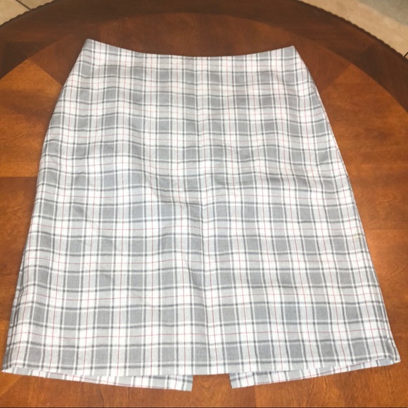 Tommy Hilfiger Dresses & Skirts - Tommy Hilfiger Plaid Pencil Skirt Size 6